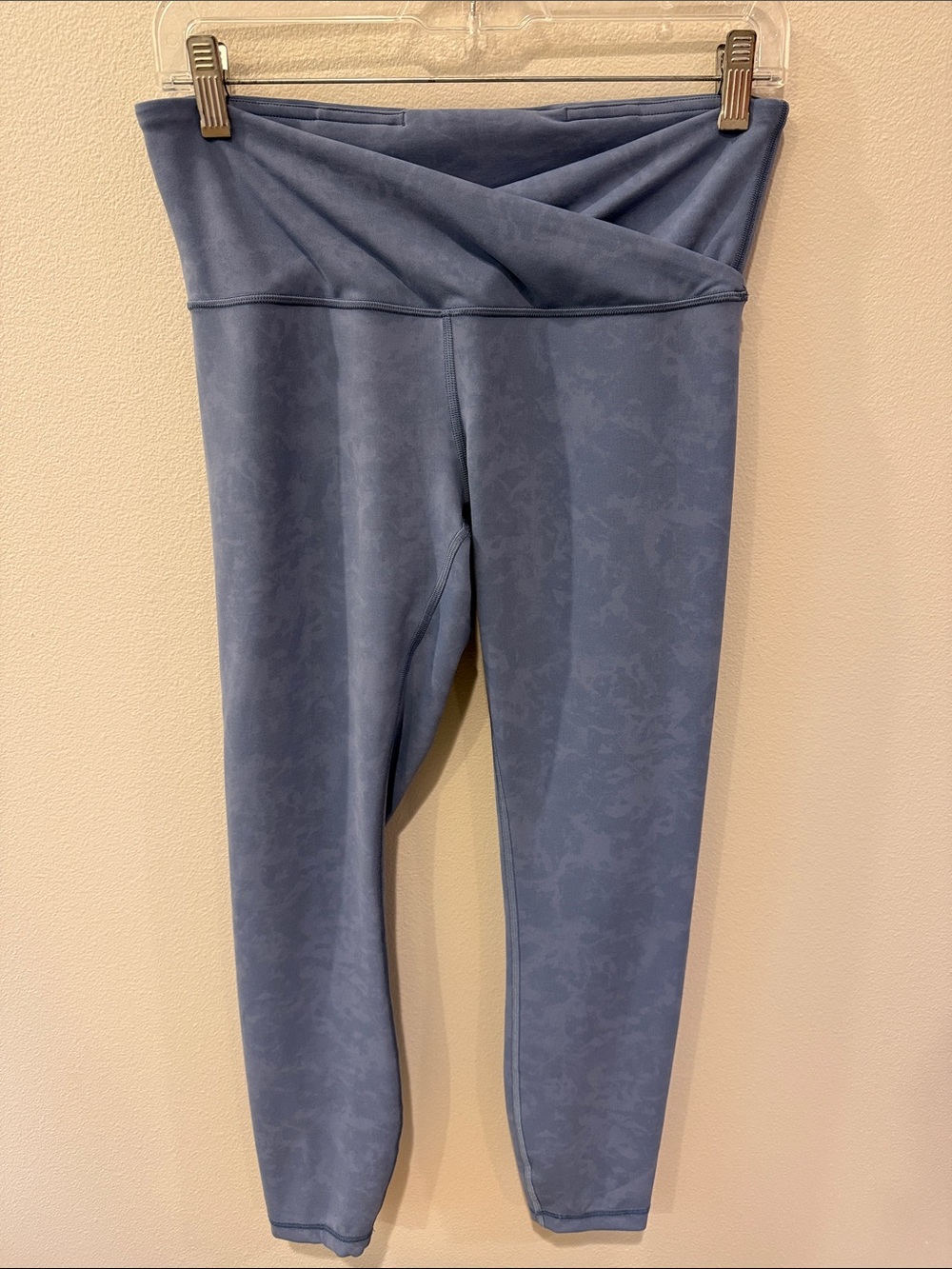 Always on High Rise Tight 28” Sky Wash Size 8